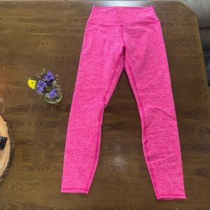 Alo Yoga 7/8 Alosoft Lounge Legging - Neon Pink